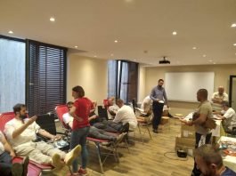 Xhemati i xhamisë Mati1 dhuron gjak