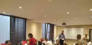 Xhemati i xhamisë Mati1 dhuron gjak